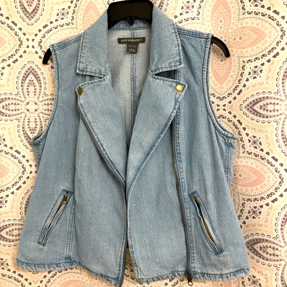Kate & Mallory Light Wash Sleeveless Moto Jacket